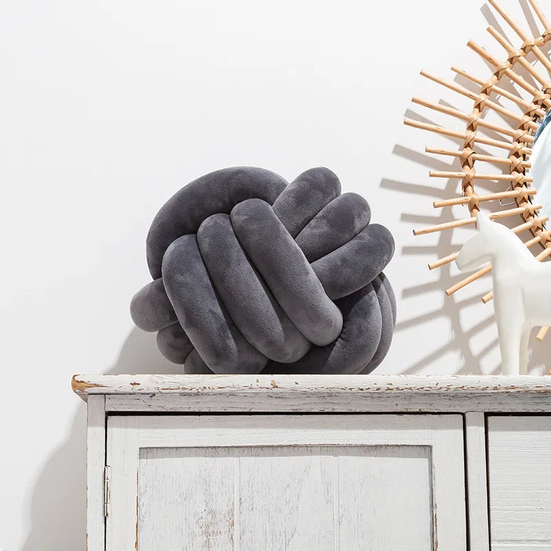 Art Decor Knot Ball Throw Pillow