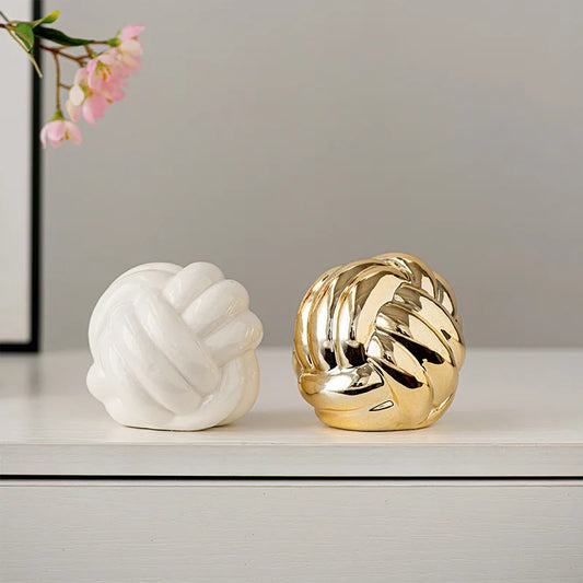 Light Luxury Modern Ceramic Line Texture Sculpture