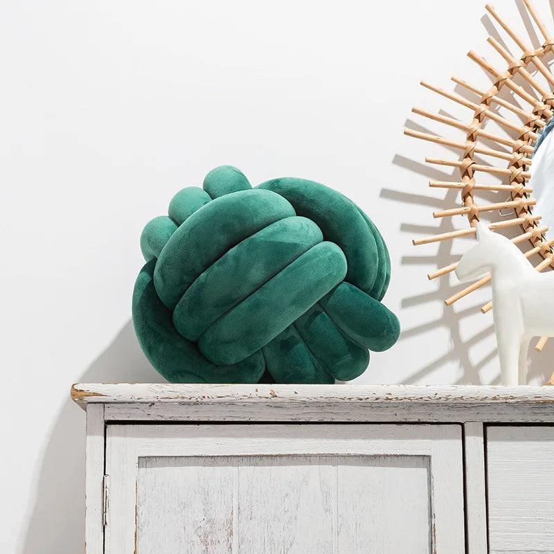 Art Decor Knot Ball Throw Pillow