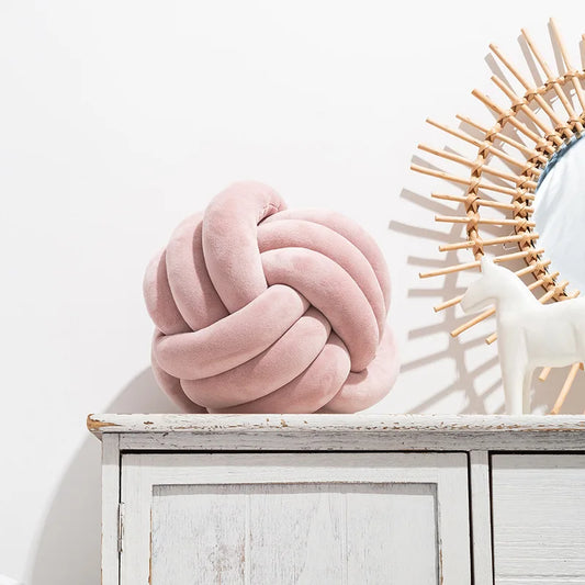 Art Decor Knot Ball Throw Pillow